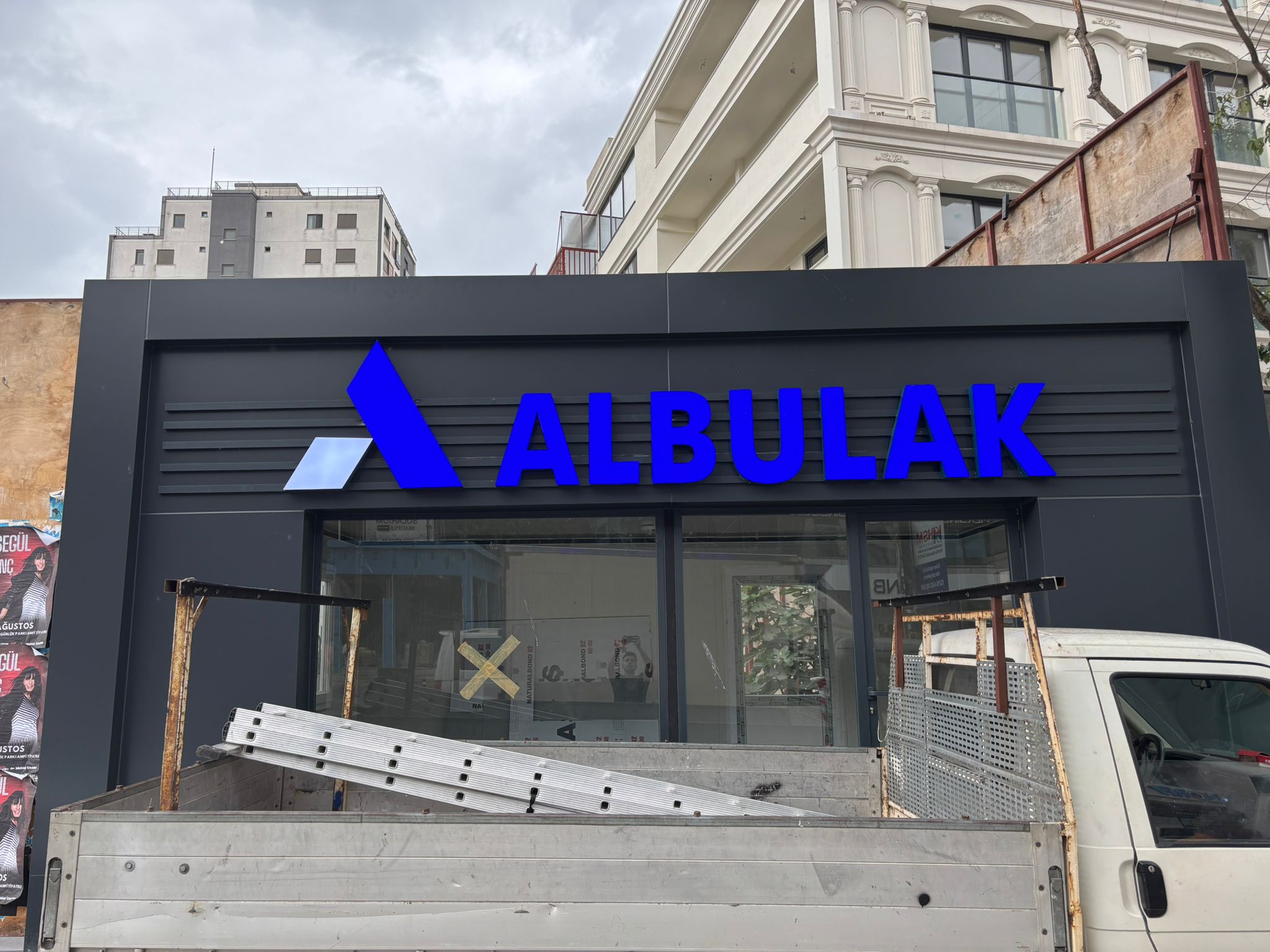 İnşaat Tabelası